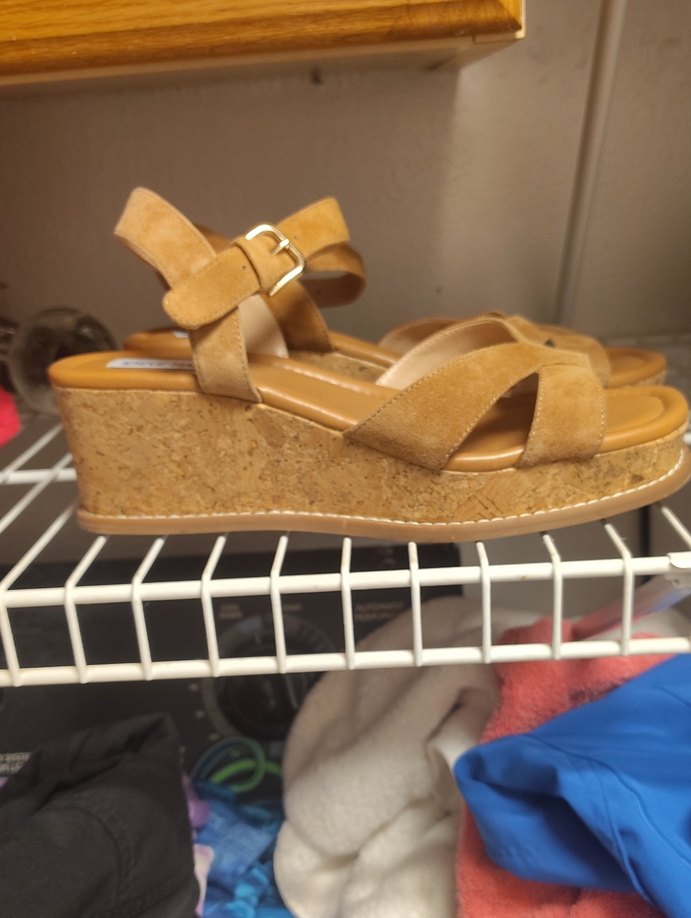 Steve Madden "Robbin" Tan Leather Ankle-Strap Sandals - Picture 7 of 7